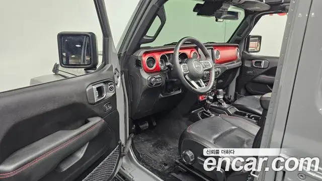 Jeep Wrangler 2019 — Фото 10/20