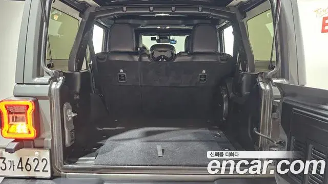 Jeep Wrangler 2019 — Фото 20/20