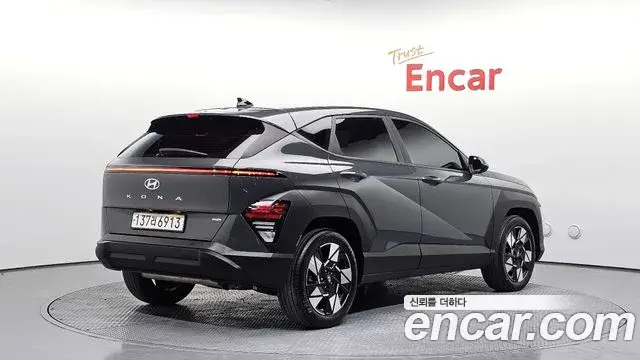 Hyundai Kona Hybrid 2023 — ფოტო 10/20
