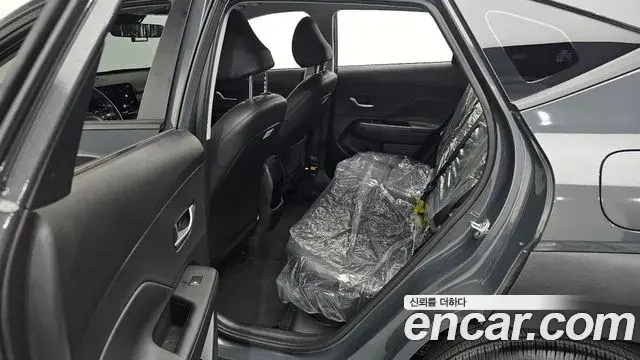 Hyundai Kona Hybrid 2023 — ფოტო 6/20