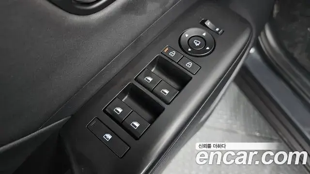 Hyundai Kona Hybrid 2023 — ფოტო 5/20