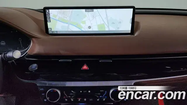 Genesis Electrified G80 2020 — Photo 14/20