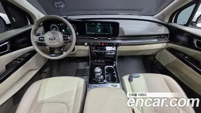 Kia Carnival 2021 — Фото 6/20