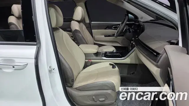 Kia Carnival 2021 — Фото 9/20