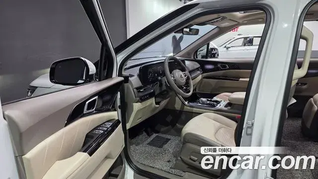Kia Carnival 2021 — Фото 10/20