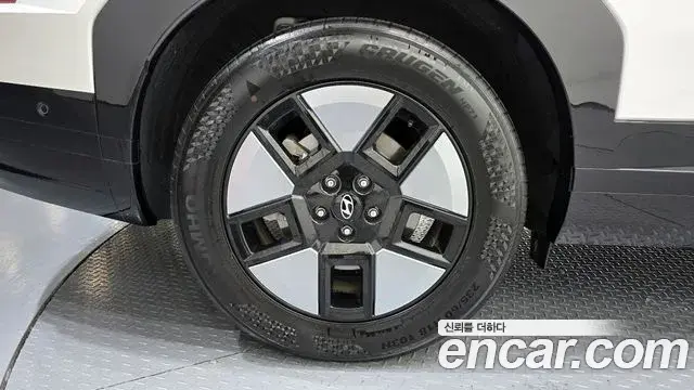 Hyundai Santa Fe 2024 — Photo 5/20