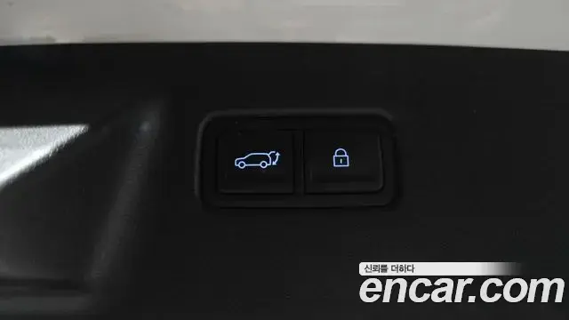 Hyundai Santa Fe 2024 — Photo 16/20