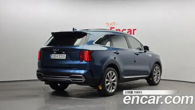 Kia Sorento 2022 — ფოტო 18/20
