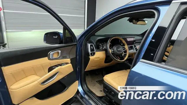 Kia Sorento 2022 — ფოტო 2/20