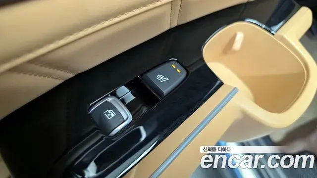 Kia Sorento 2022 — ფოტო 17/20
