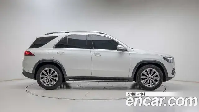 Mercedes-Benz GLE-Class 2023 — Şəkil 5/20
