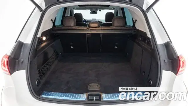 Mercedes-Benz GLE-Class 2023 — Şəkil 19/20