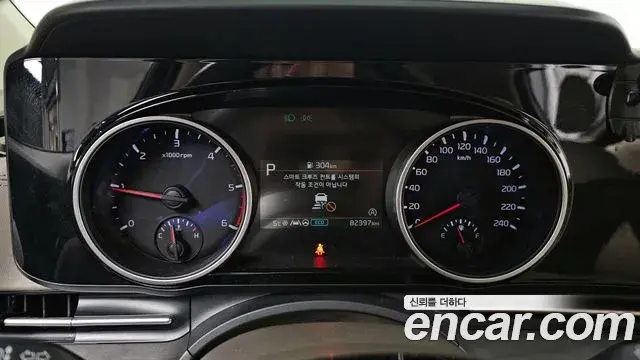 Kia Carnival 2021 — Фото 8/20