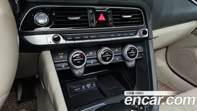 Genesis G70 2019 — ფოტო 2/20
