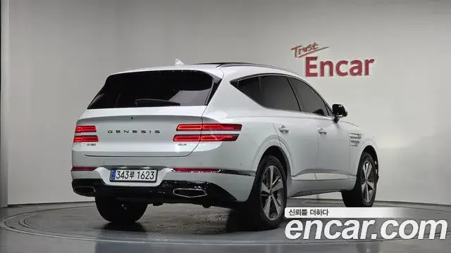 Genesis GV80 2021 — ფოტო 18/20