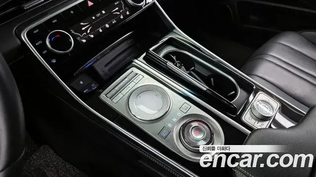 Genesis GV80 2021 — ფოტო 12/20