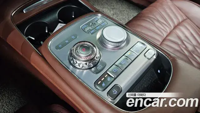 Genesis G90 2023 — ფოტო 5/20