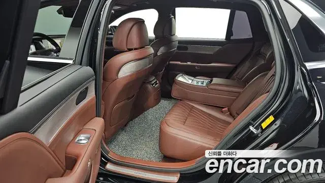 Genesis G90 2023 — ფოტო 17/20