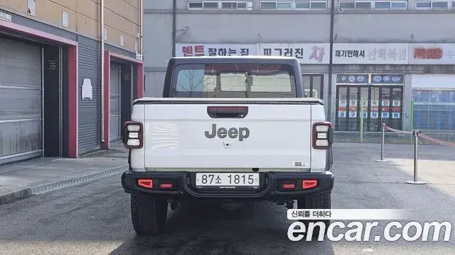 Jeep Gladiator 2021 — Şəkil 10/20