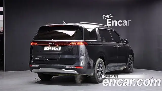 Kia Carnival 2022 — Фото 2/20