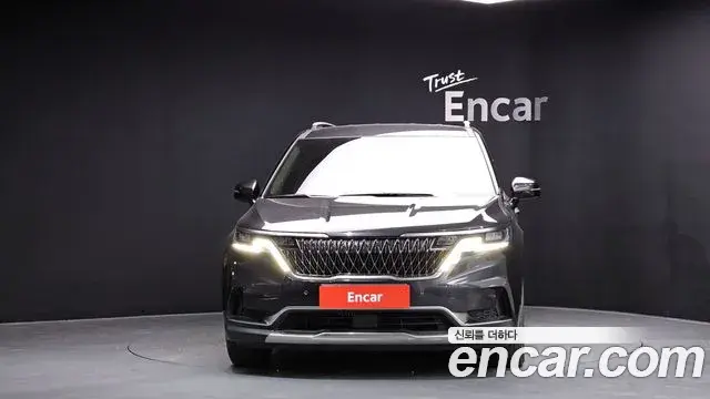 Kia Carnival 2022 — Фото 3/20