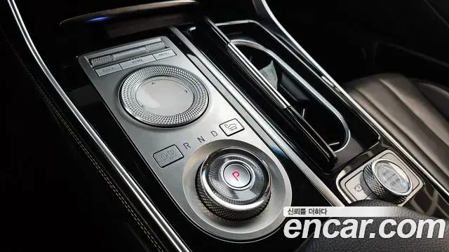 Genesis GV80 2021 — Photo 9/20