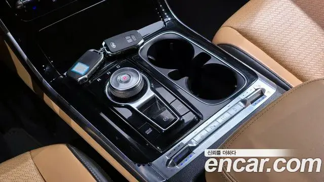 Kia Carnival 2021 — Фото 9/20