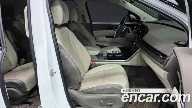 Kia Carnival 2022 — Фото 10/20