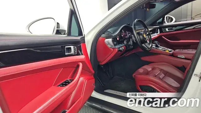 Porsche Panamera 2022 — Photo 16/20