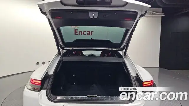 Porsche Panamera 2022 — Photo 13/20