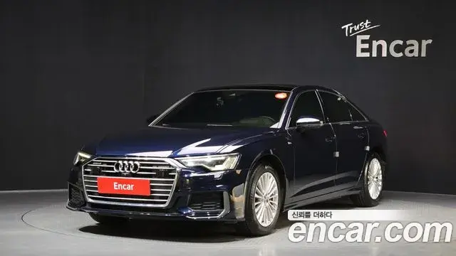 Audi A6 2019 — Фото 1/20