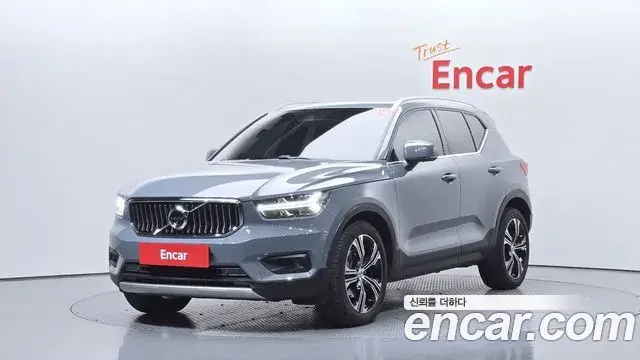 Volvo XC40 2020 — Şəkil 2/20