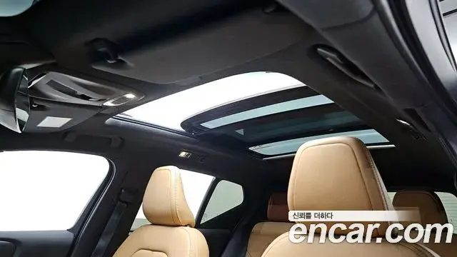 Volvo XC40 2020 — Şəkil 9/20