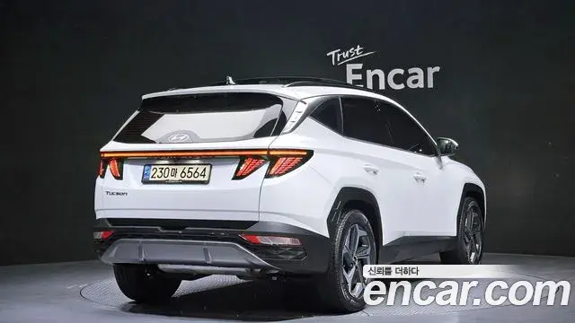 Hyundai Tucson Hybrid 2021 — ფოტო 11/20