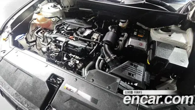 Hyundai Tucson Hybrid 2021 — ფოტო 2/20