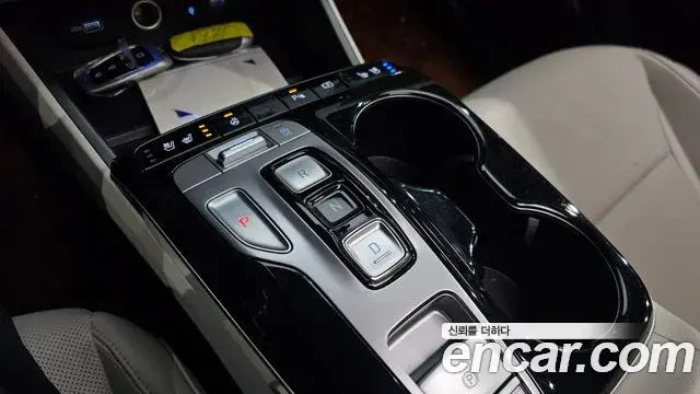 Hyundai Tucson Hybrid 2021 — ფოტო 8/20