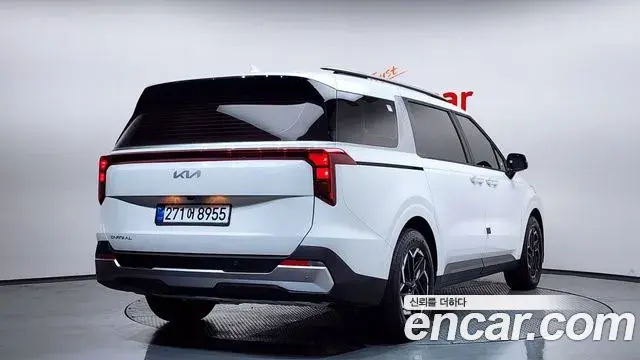 Kia Carnival 2025 — Şəkil 15/20