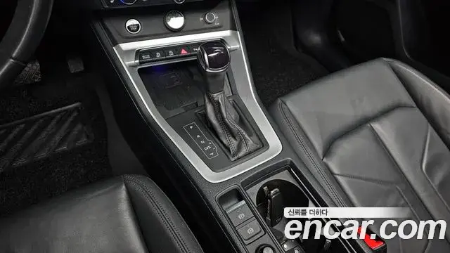 Audi Q3 2024 — Şəkil 10/20