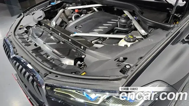 BMW X7 2020 — ფოტო 13/20