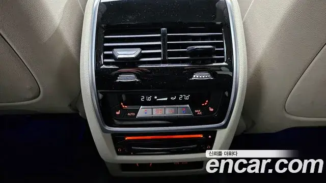 BMW X7 2020 — ფოტო 4/20