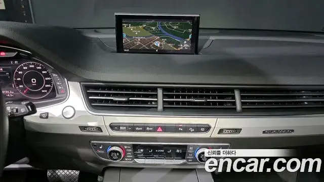 Audi Q7 2019 — Şəkil 6/20