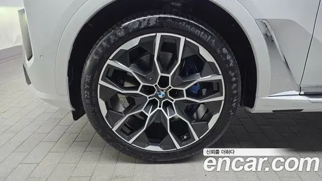 BMW X7 2025 — ფოტო 12/20