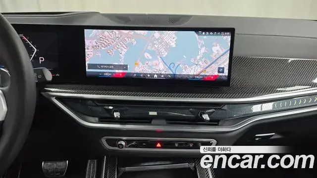 BMW X7 2025 — ფოტო 15/20