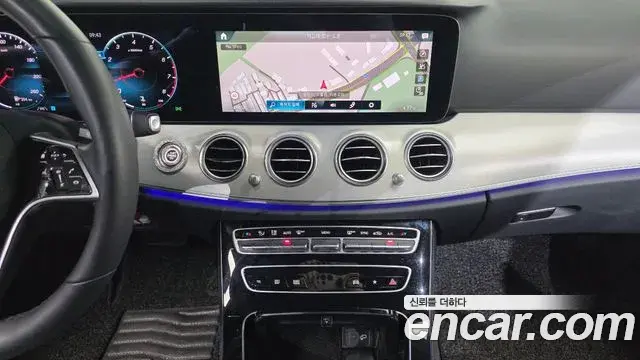 Mercedes-Benz E-Class 2021 — Фото 14/20