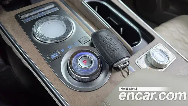 Genesis GV80 2021 — Фото 9/20