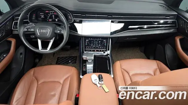 Audi Q7 2023 — Photo 2/20