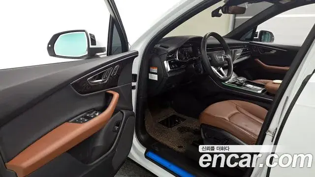 Audi Q7 2023 — Photo 11/20