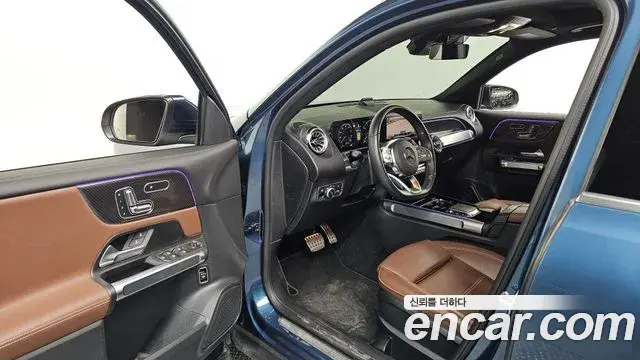 Mercedes-Benz GLB-Class 2023 — Photo 20/20