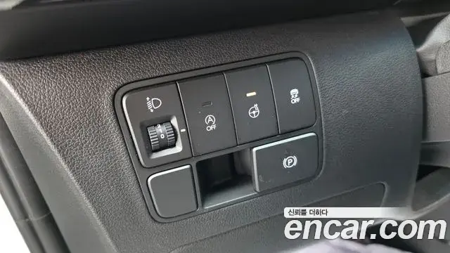 Hyundai Staria 2021 — Фото 19/20