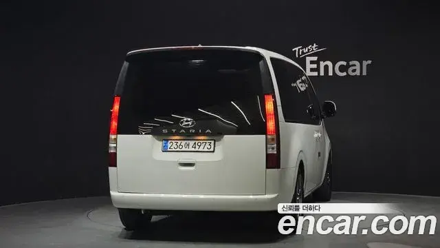 Hyundai Staria 2024 — Şəkil 9/20